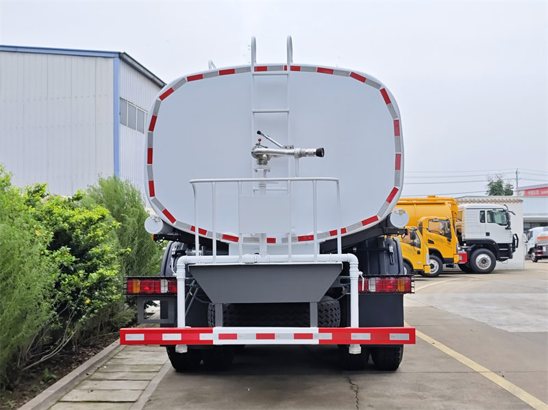 HOWO 20000L water tank truck HOWO 20000L water tank truck